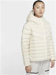 Nike Sportswear Κοντό Γυναικείο Puffer Μπουφάν Αντιανεμικό για Χειμώνα Μπεζ από το Spartoo